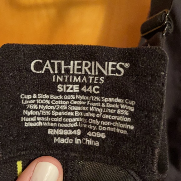 Catherine’s Sports Bra - Picture 3 of 3